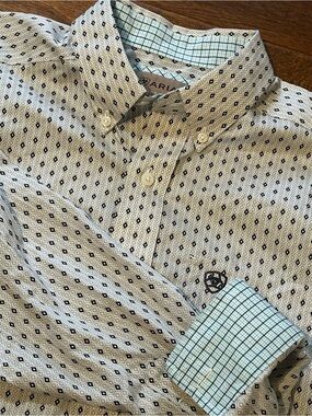Ariat Wrinkle-Free Coleman Classic Fit Long Sleeve Mens M Blue Grey Geo Print